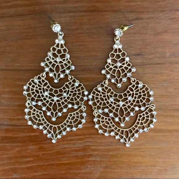 Jewelry - gold fancy earrings